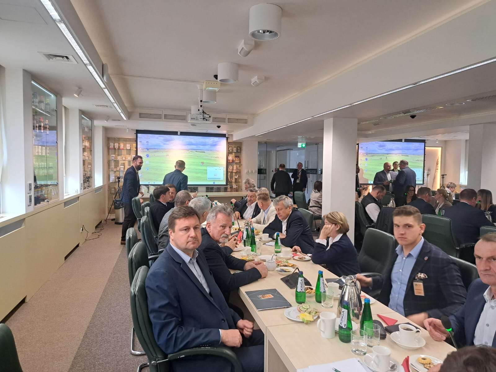 Krajowy Związek Rewizyjny RSP na spotkaniu oraganizacji rolniczych z Ministrem Rolnictwa i Rozwoju Wsi - 16 października 2025r.